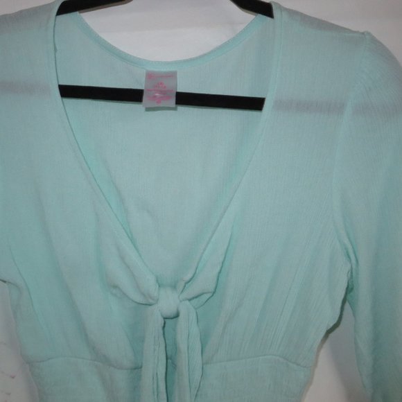 No Boundries soft woven top V neck Elastic bottom - Picture 4 of 7